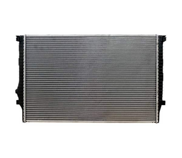 Radiador Audi A3 S3 TT Motor 2.0 TFSI ou Volkswagen Golf GTI Passat Tiguan Motor 2.0 TSI 41-13529.132